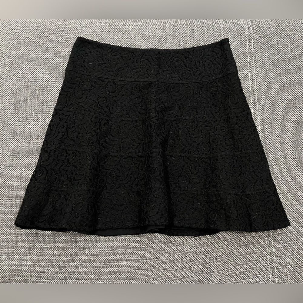 Express Lace Skirt (Size 6)